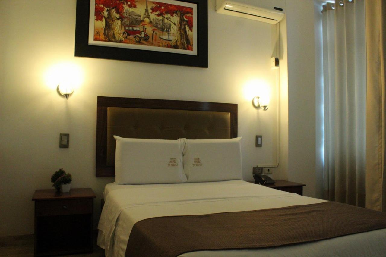 D'Milez Hotel ปูแอร์โต มัลโดนาโด ภายนอก รูปภาพ
